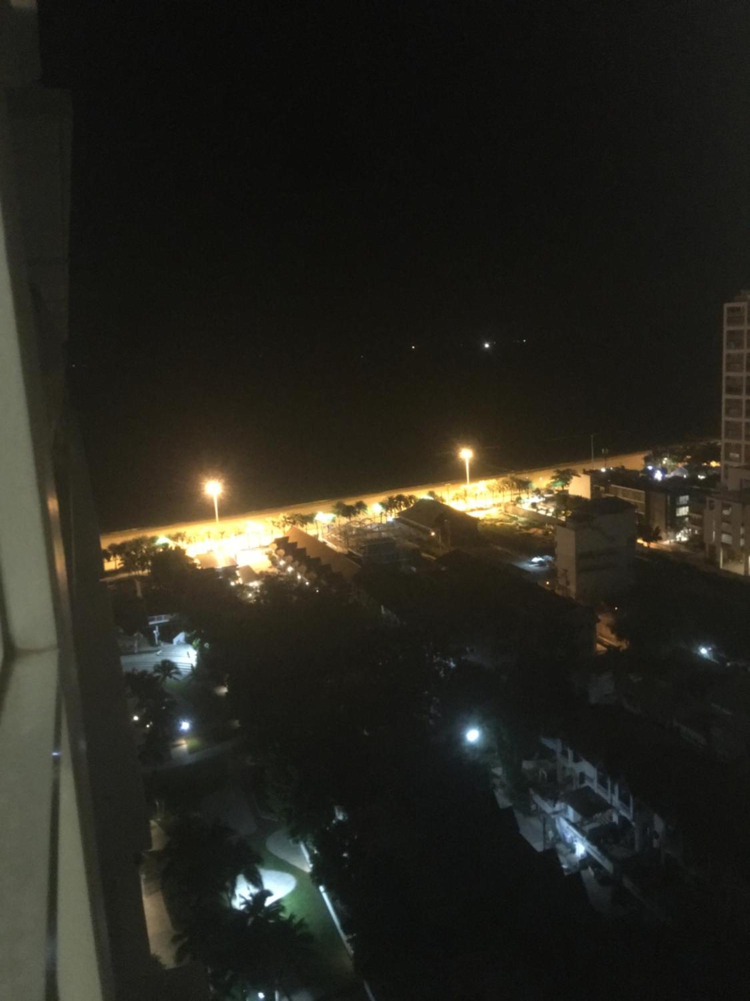 Studio Room Seaview Jomtien Esterno foto