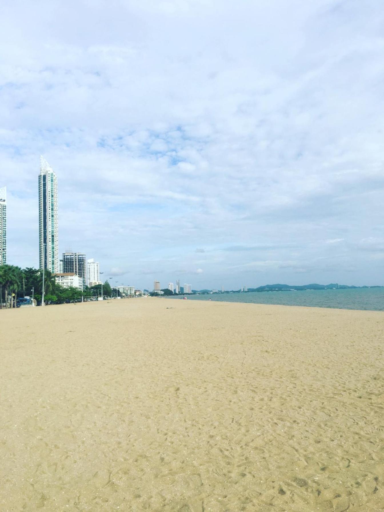 Studio Room Seaview Jomtien Esterno foto