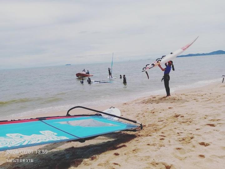 Studio Room Seaview Jomtien Esterno foto